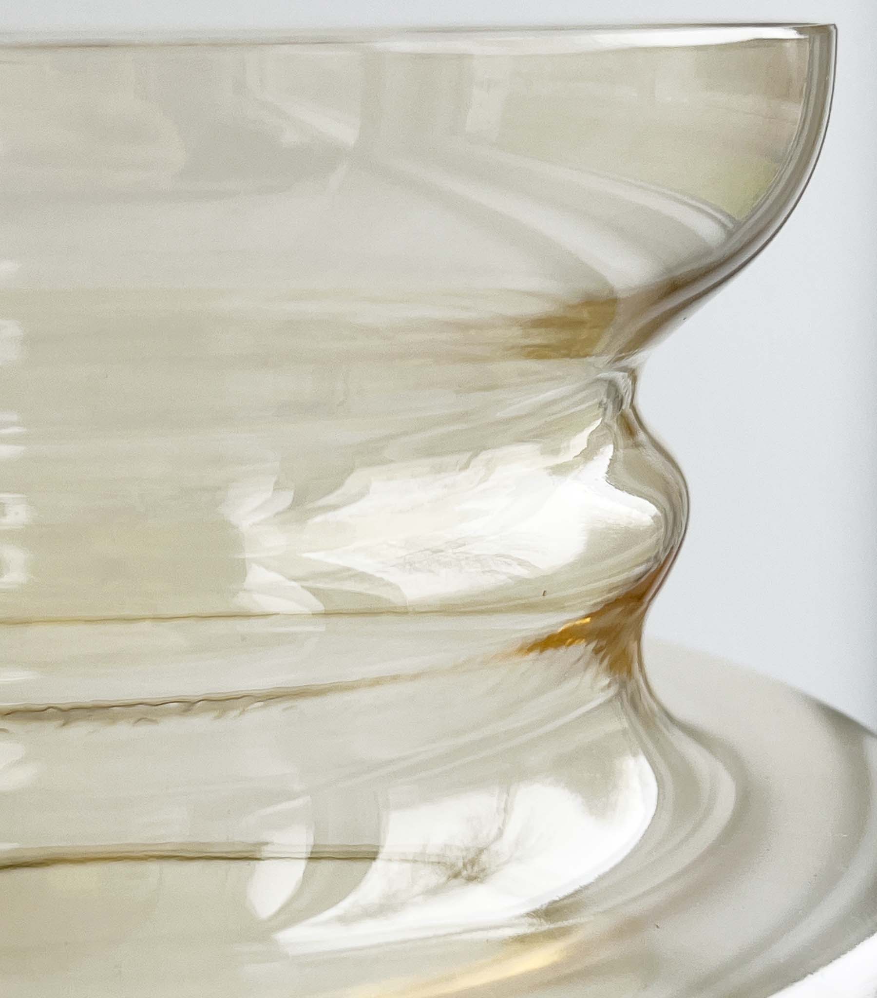 2. sortering - Curve vase, Gul, Mundblæst glas - Stences 1001111
