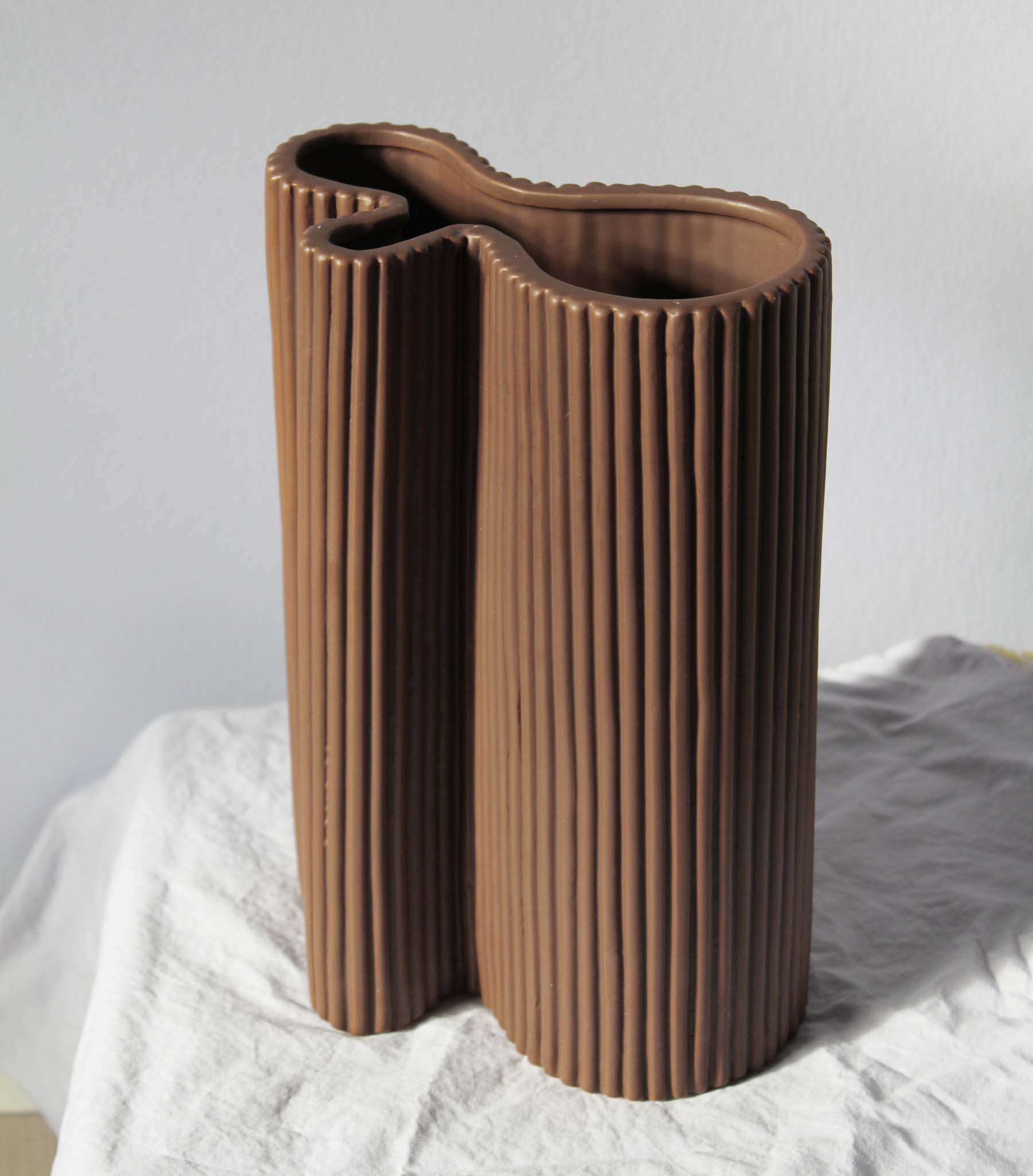 Wrap vase, Brun, Keramik - Stences 100102